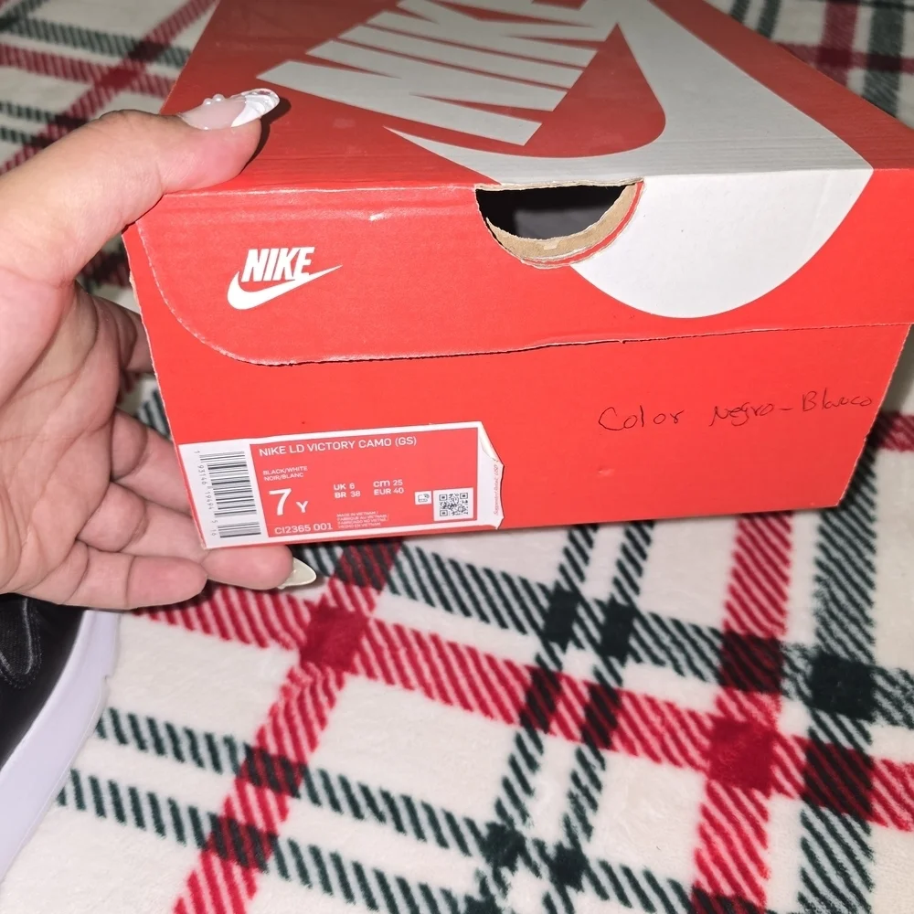 Nike Black and White Sneakers
